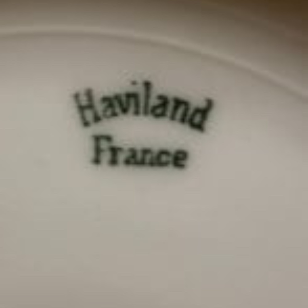 Antique Haviland France Hand Painted Poppy Plate, 8.25" diameter - Picture 3 of 3